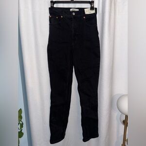 Abercombie & Fitch The 90s Straight Ultra High Rise Jeans